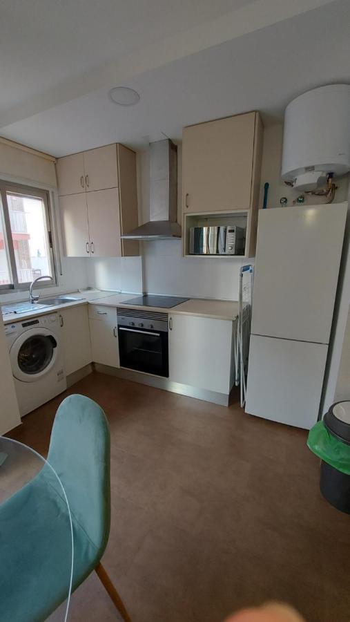 Águilas Apartamento Moderno Vacacional מראה חיצוני תמונה